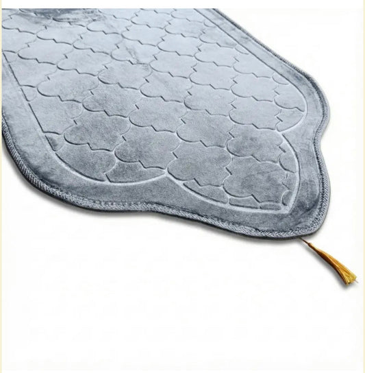 🕌 Tapis de Prière en Dôme Gris – Confort & Sérénité